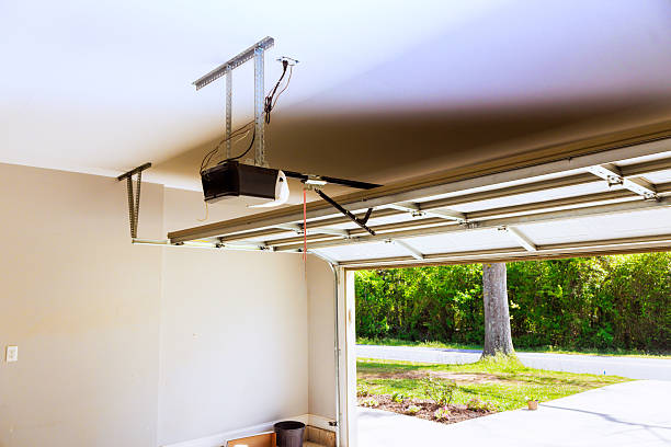 Top rated local Garage Door Panel Replacement specialists in Hudson, MI